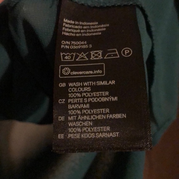 Sheer never worn sleeveless green button up! - Picture 4 of 4